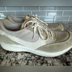 Nike Women’s Size 12 DX2931-001